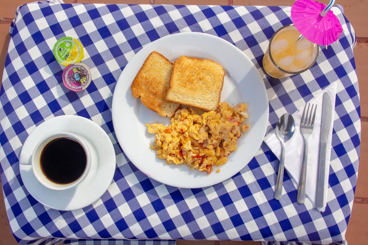 Casa Colonial By Akel Cartagena