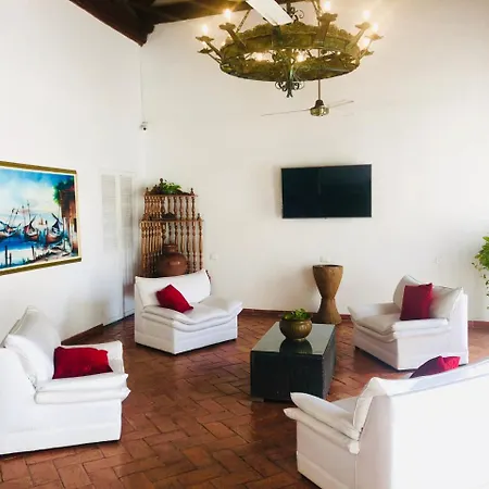 Hotel Casa Colonial By Akel 3*