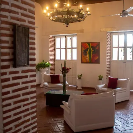 Casa Colonial By Akel Cartagena